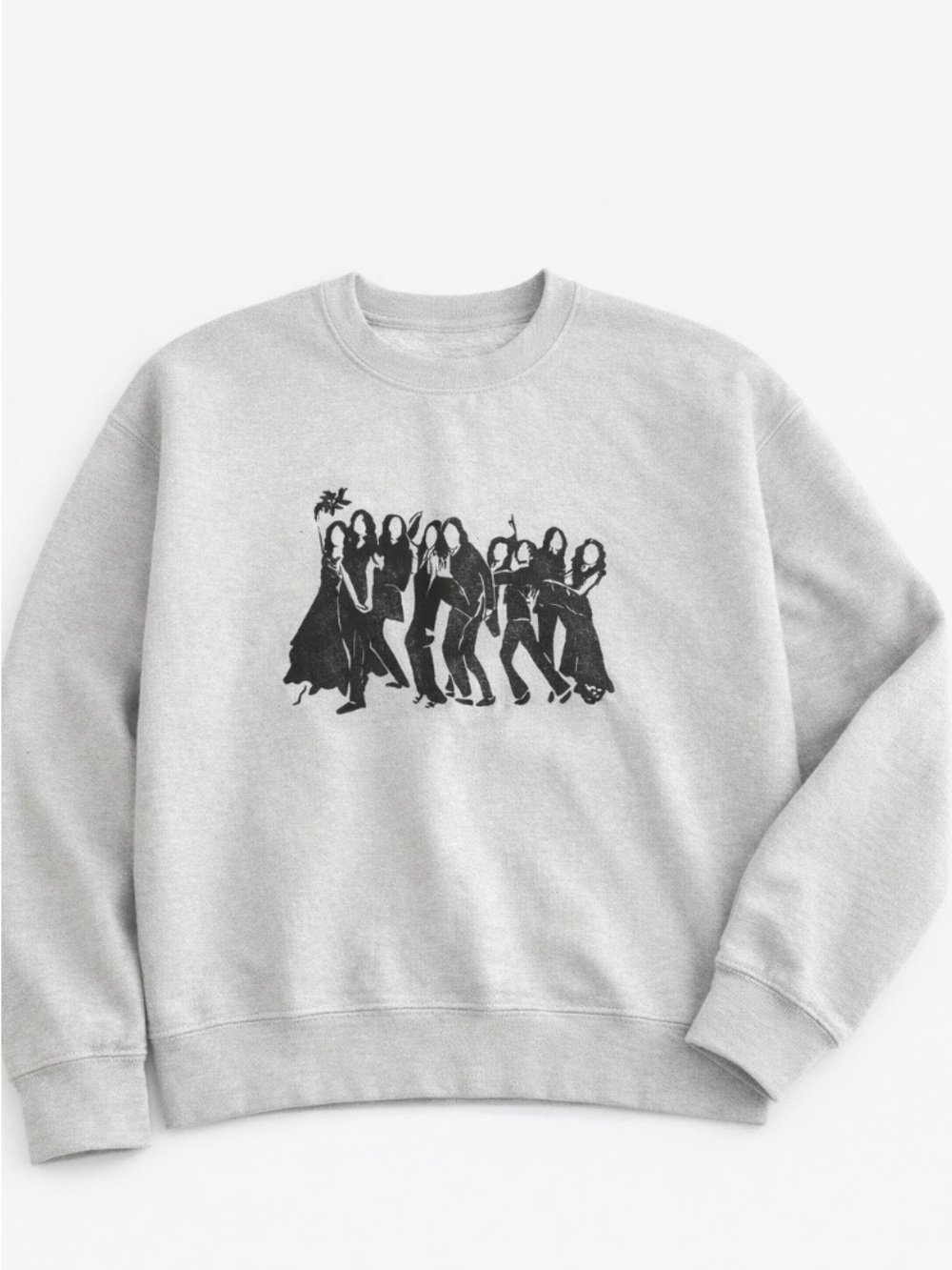 Gildan Heavy Blend Cream Crewneck Sweatshirt with Tag Detail